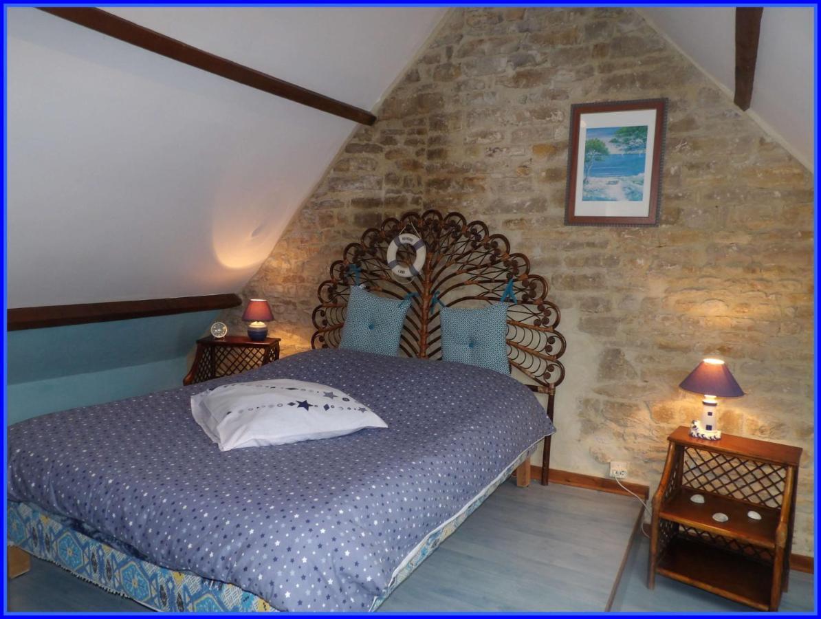 Chambres Et Tables D'Hotes A L'Auberge Touristique Meuvaines Exterior foto
